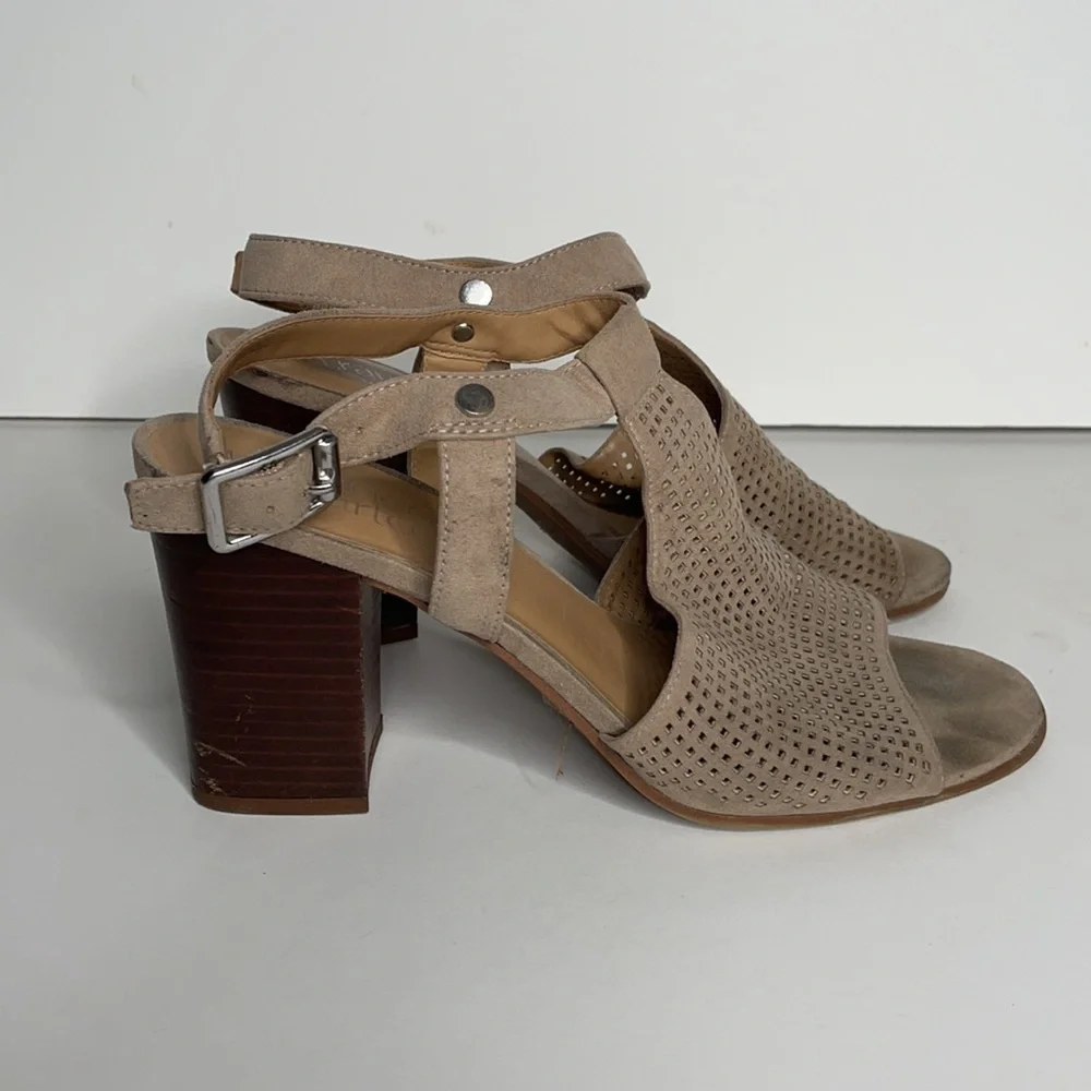 Franco Sarto‎ Molly Suede Tan Heel sz 9 tan